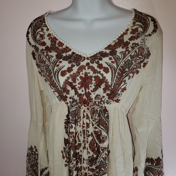 Bohemian Belle Sleeve Dress - Picture 5 of 10